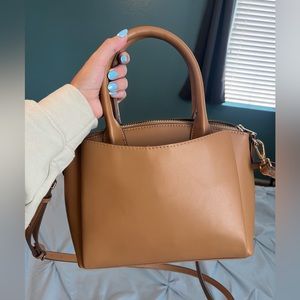 Crossbody purse